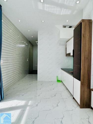  SIÊU HOT – CHỈ 3 TỶ 390 TRIỆU  NHÀ PHỐ 1 TRỆT 2 LẦU – SỔ HỒNG HOÀN CÔNG – MỞ KINH DOANH TỐT 