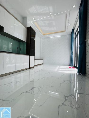  SIÊU HOT – CHỈ 3 TỶ 390 TRIỆU  NHÀ PHỐ 1 TRỆT 2 LẦU – SỔ HỒNG HOÀN CÔNG – MỞ KINH DOANH TỐT 