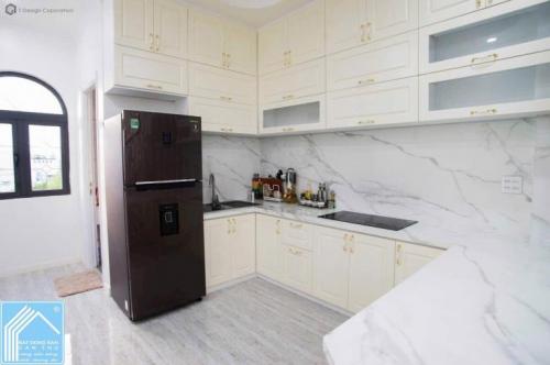 SIÊU PHẨM - MẶT TIỀN 30/4 - Nhà 1Trệt 4Lầu ✔Gần Mạc Thiên Tích, xéo chợ Xuân Khánh