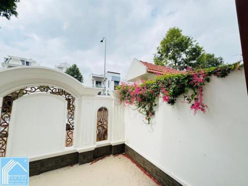 SIÊU PHẨM BIỆT THỰ MẶT TIỀN NGUYỄN VĂN LƯU (1B) KDC NAM LONG-CÁI RĂNG-TP CẦN THƠ 