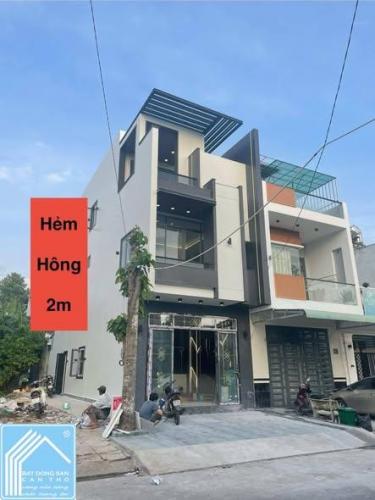 SIÊU PHẦM NHÀ 2 LẦU HIỆN ĐẠI CÓ MƯƠNG HỞ BÊN HÔNG -- SỐ 73 ĐƯỜNG D4 KDC HỒNG LOAN.