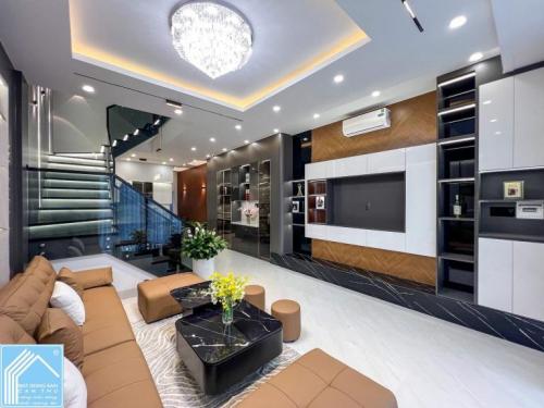 SIÊU PHẦM NHÀ 2 LẦU HIỆN ĐẠI TẶNG FULL NỘI THẤT CAO CẤP - SỐ 77 ĐƯỜNG D14 KDC HỒNG LOAN.