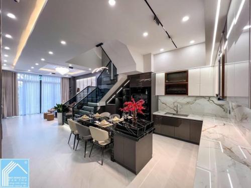 SIÊU PHẦM NHÀ 2 LẦU HIỆN ĐẠI TẶNG FULL NỘI THẤT CAO CẤP - SỐ 77 ĐƯỜNG D14 KDC HỒNG LOAN.