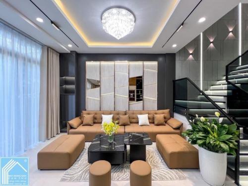 SIÊU PHẦM NHÀ 2 LẦU HIỆN ĐẠI TẶNG FULL NỘI THẤT CAO CẤP - SỐ 77 ĐƯỜNG D14 KDC HỒNG LOAN.