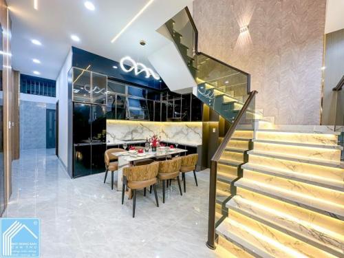 Siêu phẩm nhà mẫu đang xây - Nhà 1 Trệt 2 Lầu Đầu Đường D7 sát Trục chính 1