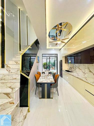 SIÊU PHẨM NHÀ TRỆT 2 LẦU MỚI ĐẸP SỐ 35 ĐƯỜNG D13 KDC HỒNG LOAN 6A 
